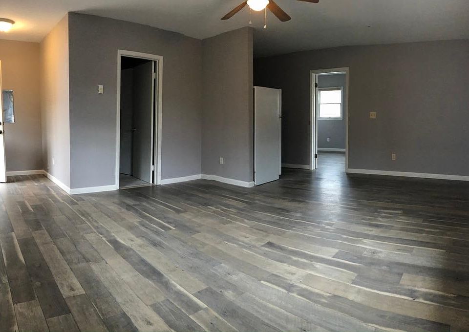 1st image of 7 Woodside Ave Unit 2