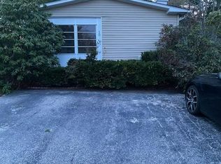 10 Sherwood Valley Ln, Coventry, RI 02816