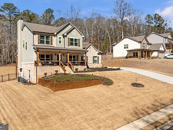 4th image of 2113 Hope Ln