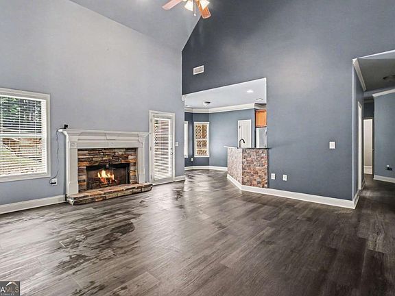 5th image of 3475 Reynolds Rd