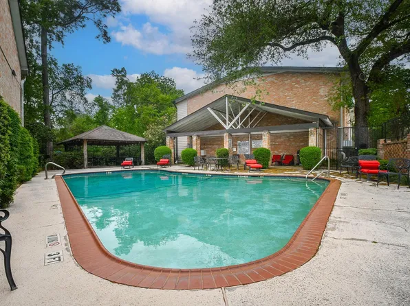 1804 Stoney Brook Dr APT 202, Houston, TX 77063