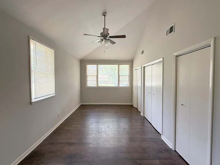 7620 Charlotte Dr SW — Photo 16