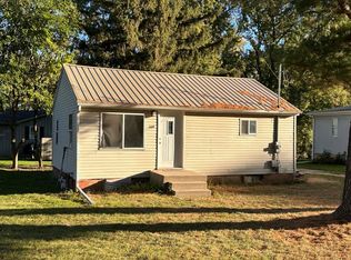 1612 W 9th St, Sterling, IL 61081