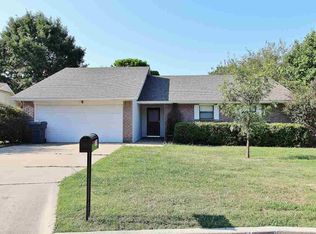 1718 Wildewood Dr, Ardmore, OK 73401