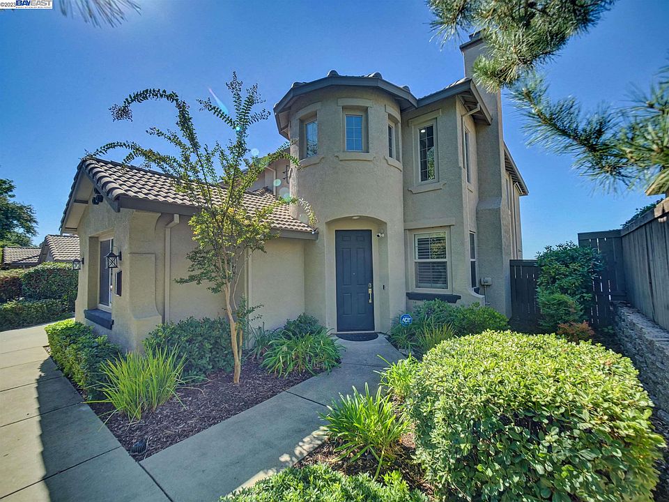 1st image of 5009 Garlenda Dr