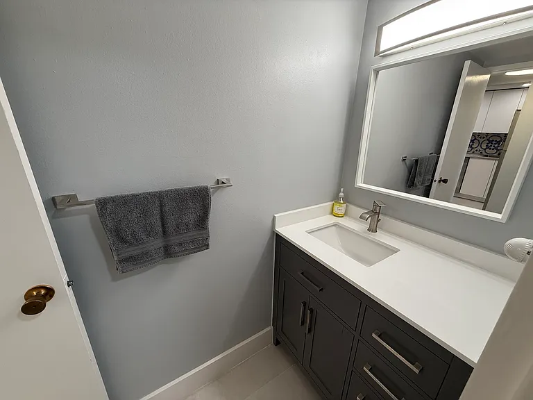 2899 Collins Ave #1022 — Photo 8