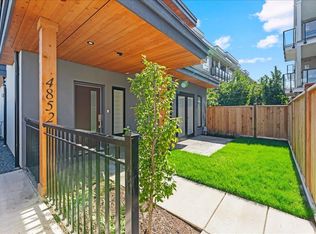 4852 Slocan St, Vancouver, BC