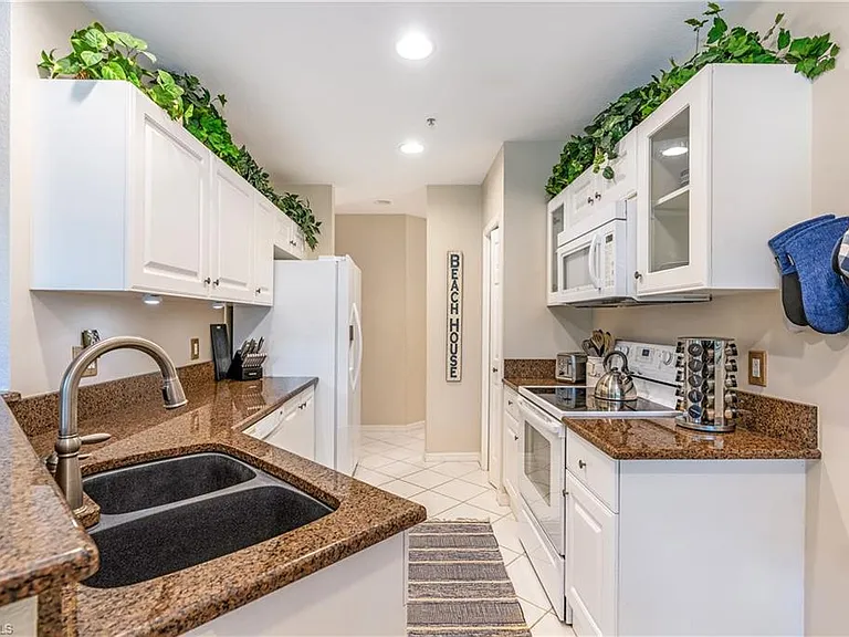 4680 Hawks Nest Way #D-103 — Photo 8