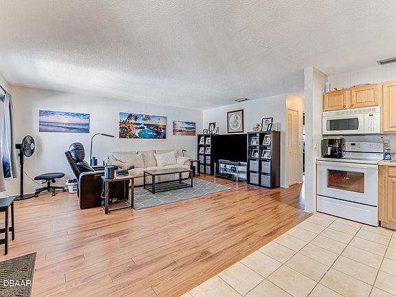 4th image of 405 N Halifax Ave #3120