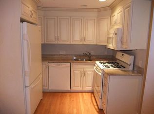 26 Parmenter St #202FF, Boston, MA 02113