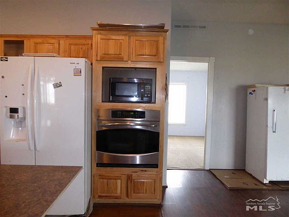 5th image of 1270 Gitla Ave