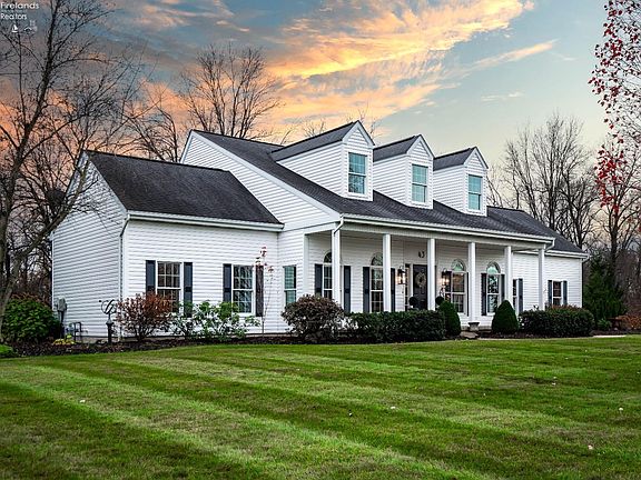 5th image of 43 Twin Oaks Dr