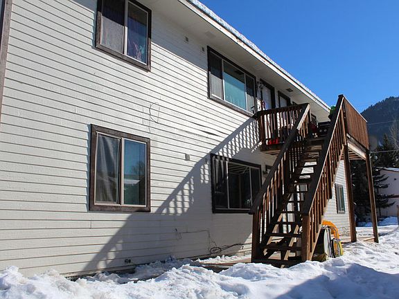 3rd image of 370 E Pearl Ave