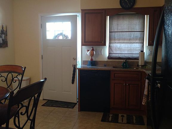 3rd image of 1061B Fife Ct