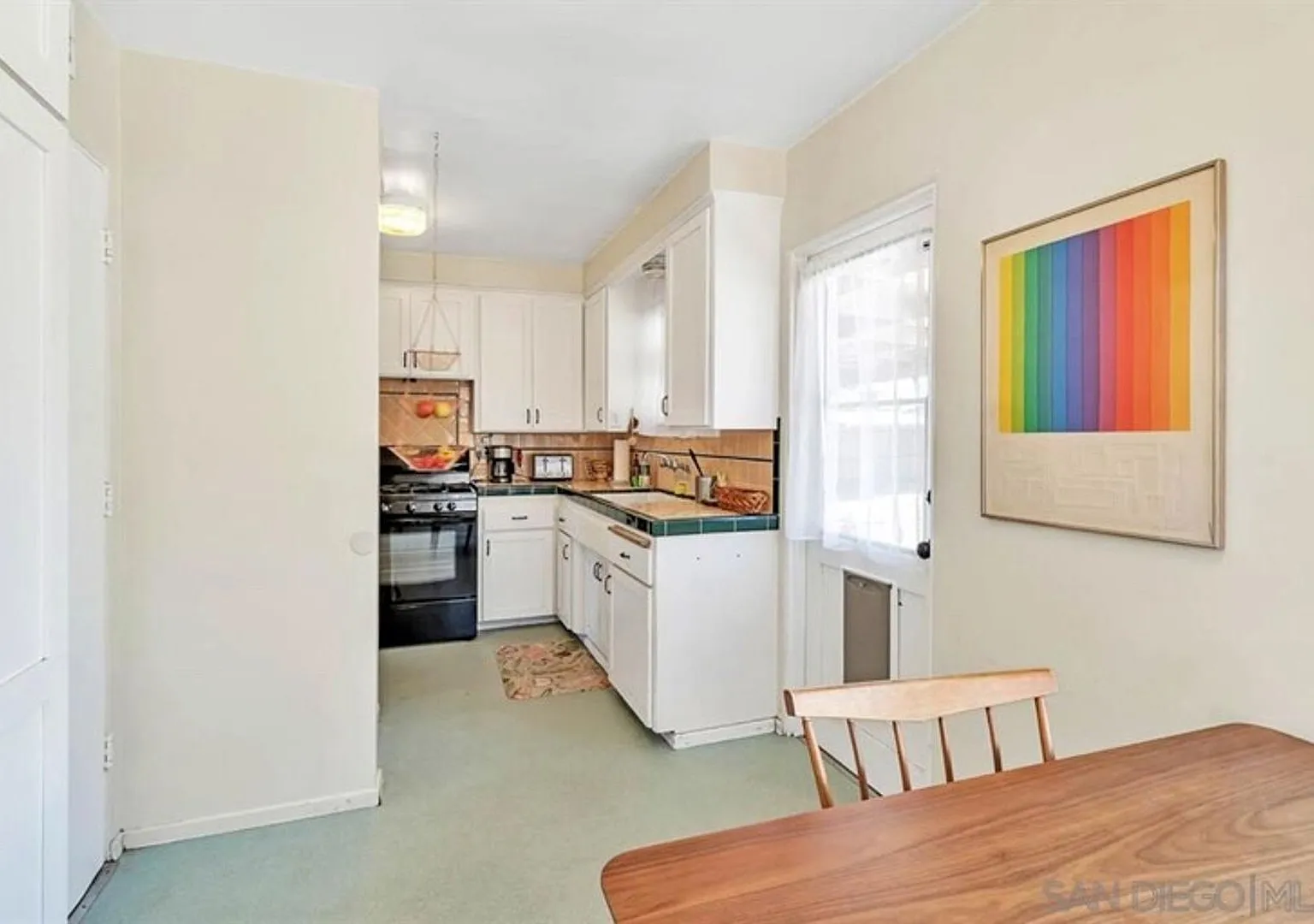 Charming Cottage in College East - Available Now — Photo 1