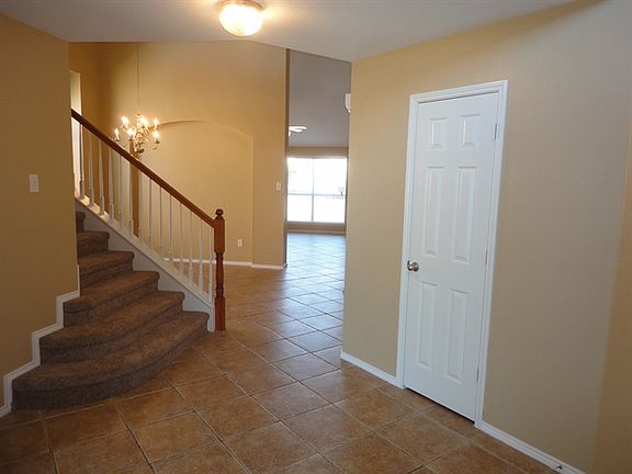 2nd image of 9037 Nightingale Dr