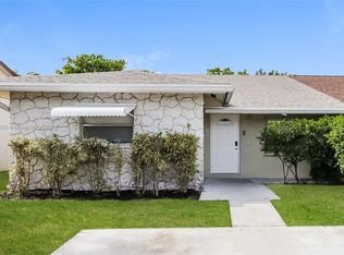 3914 Harwood St, West Palm Beach, FL 33403