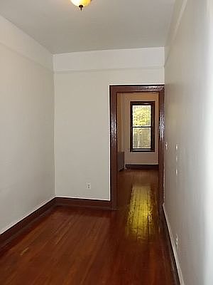 5th image of 768 Washington Ave #1