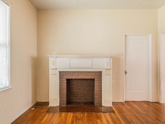 5th image of 329 W Huisache Ave APT 9