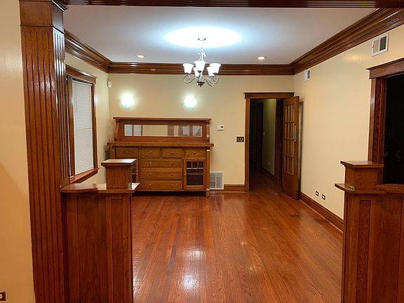 5th image of 8006 S Coles Ave #2
