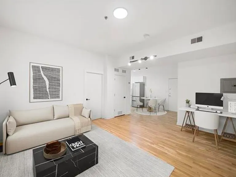 716 Madison St #106 — Photo 1