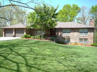 4445 Roemer Rd, Columbia, MO 65202