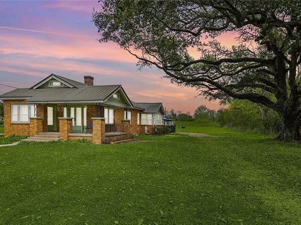 15126 River Rd, Hahnville, LA 70057