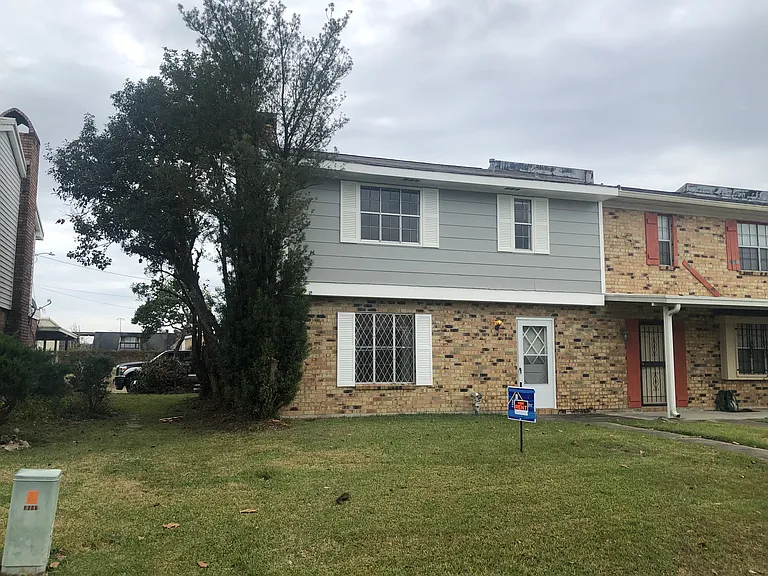Bell Downs Dr — Photo 1