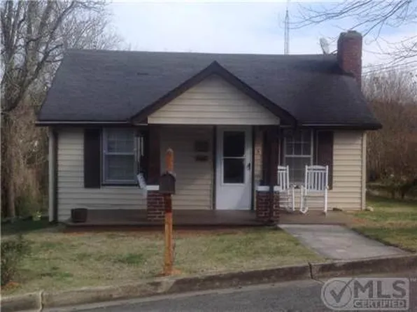 101 S Church St, Alexandria, TN 37012