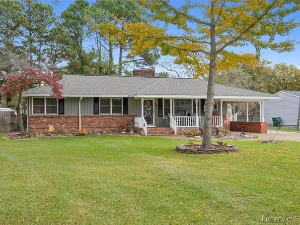 49 Mohawk Rd, Hampton, VA 23669