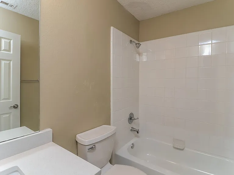 1933 Perry Dr — Photo 15