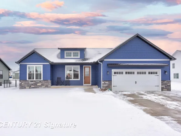 8442 Oakhill Dr, Freeland, MI 48623