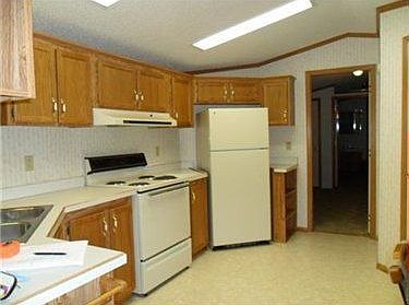 2nd image of 319 Evergreen Dr