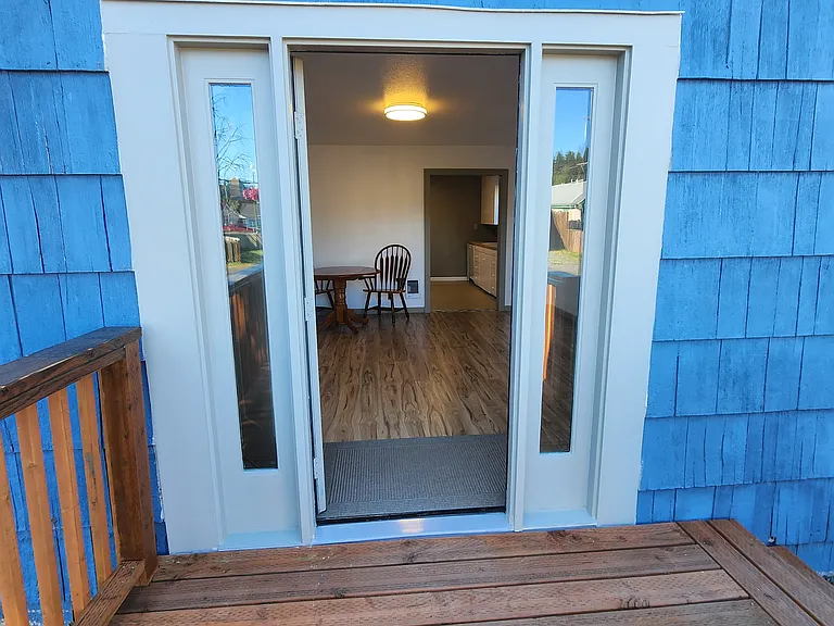845 Myrtle Ave — Photo 2