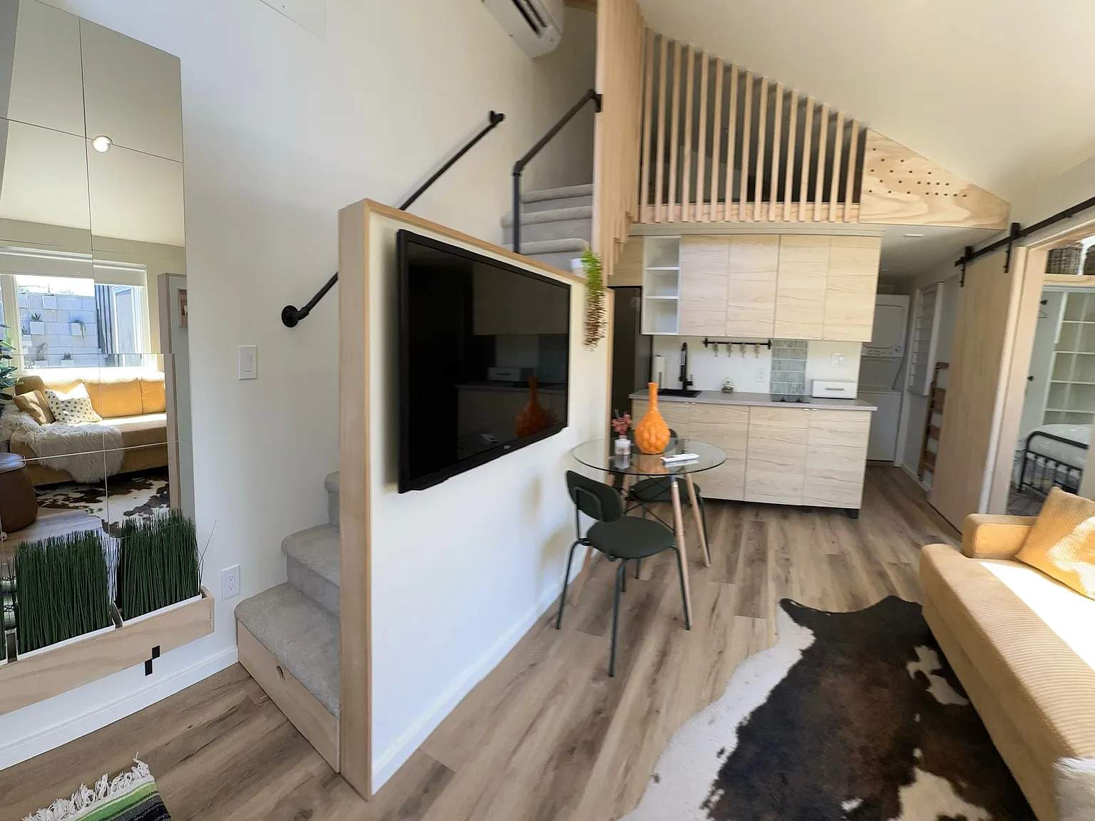 7044 McLaren Ave — Photo 2