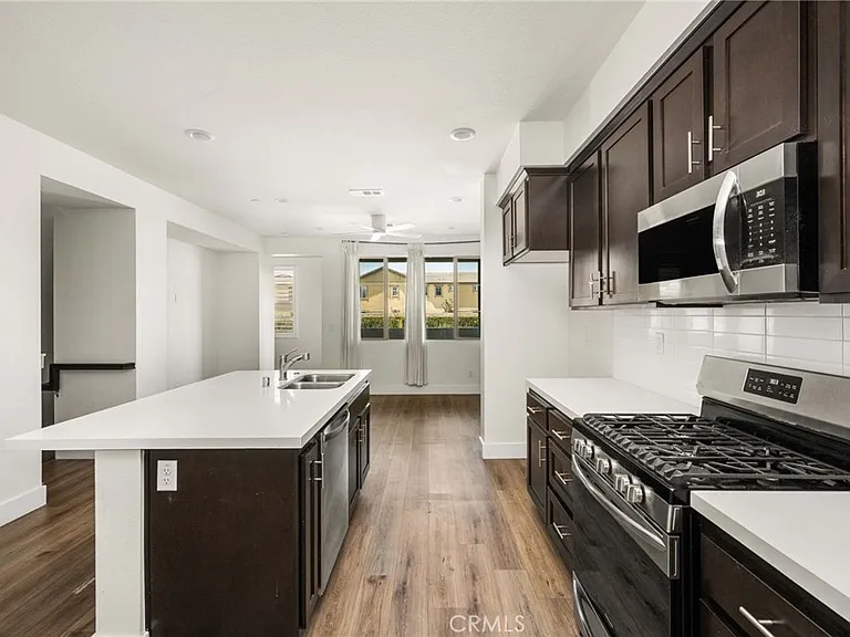 123 E Knox Dr — Photo 24