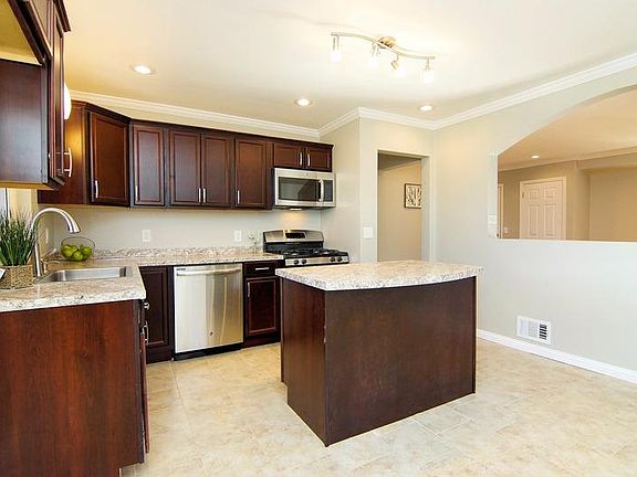 2nd image of 288 Genoma Dr