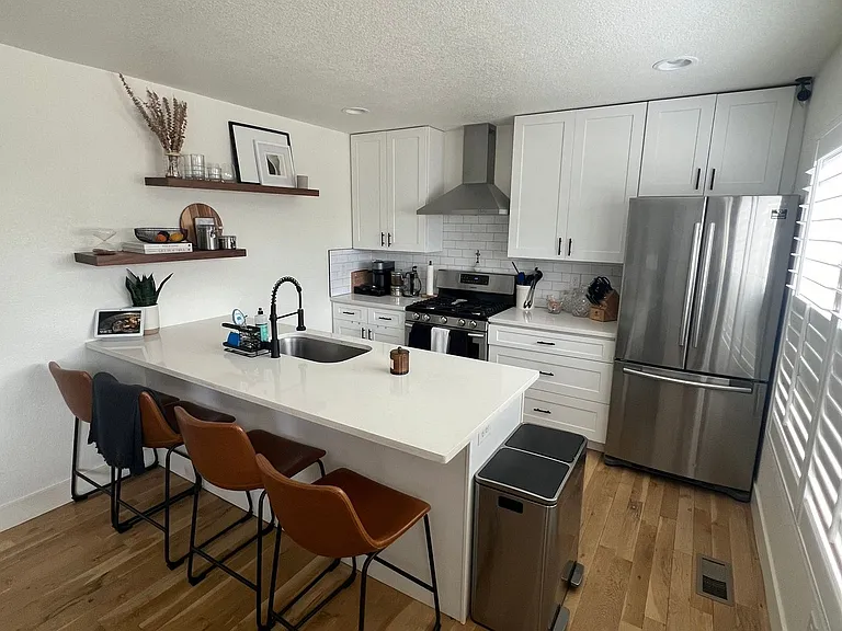 3355 W 18th Ave — Photo 2