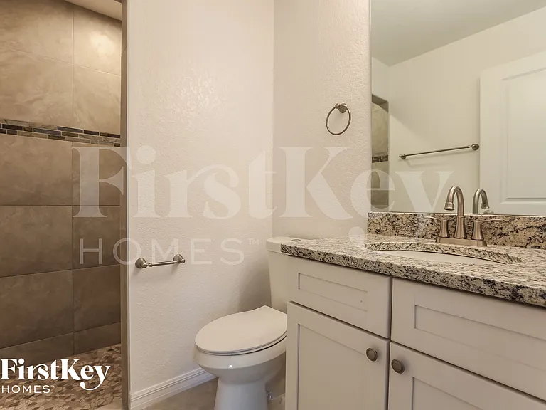 11932 Gretchen Ave — Photo 9