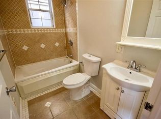 196 Zabriskie St APT 3, Jersey City, NJ 07307