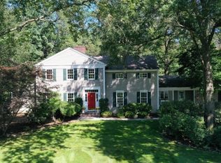 22 Normandy Ct, Basking Ridge, NJ 07920