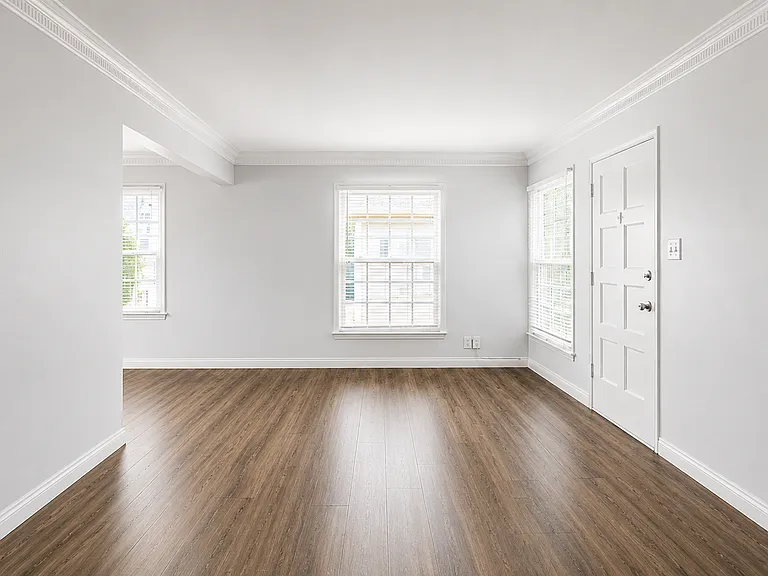 5913 Overhill Dr #4 — Photo 4