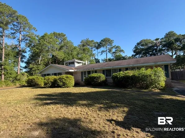 412 W 23rd Ave, Gulf Shores, AL 36542