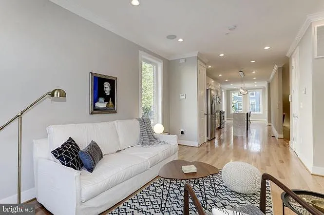 411 Ridge St NW #1 — Photo 6