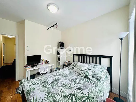 Rented by GROOME REALTY LLC | media 24