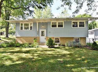 350 E Pierce St, Elburn, IL 60119
