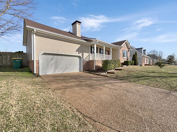 2nd image of 2730 Douglas Ln