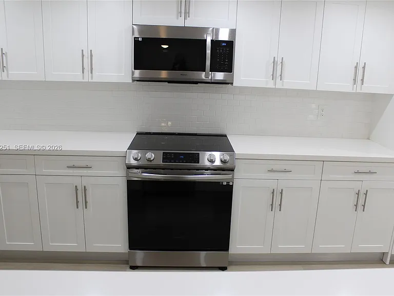 955 Egret Cir #310 — Photo 7