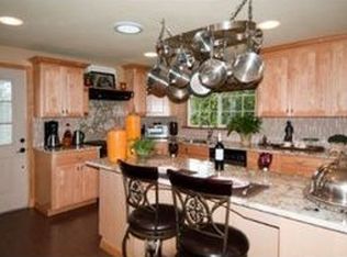 4860 Spinnaker Dr, Freeland, WA 98249