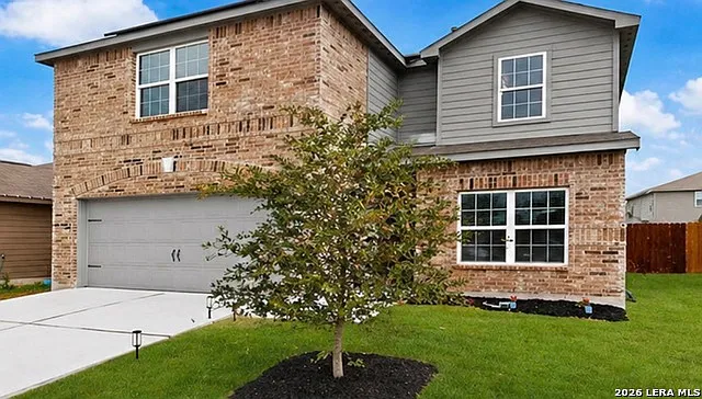 5 bed, 2.5 bath, 2540 sqft, $2,085 — Photo 3